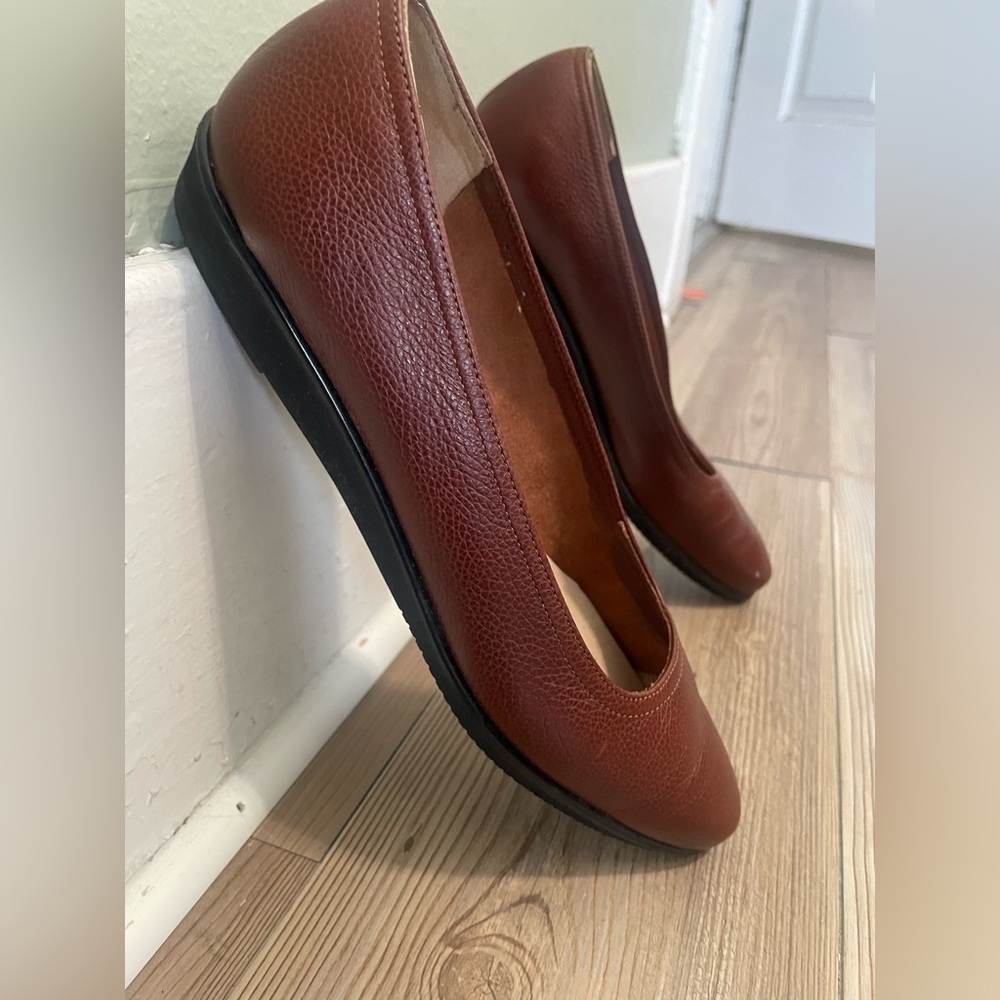 Salvatore Ferragamo Vintage  Brown Leather Flats - Picture 4 of 9